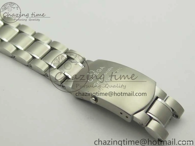 1225 ComfortFit Speedmaster SS “Speedy Tuesday” OMF Best Edition Black Dial on SS Bracelet Manual Winding Chrono Movement 7994